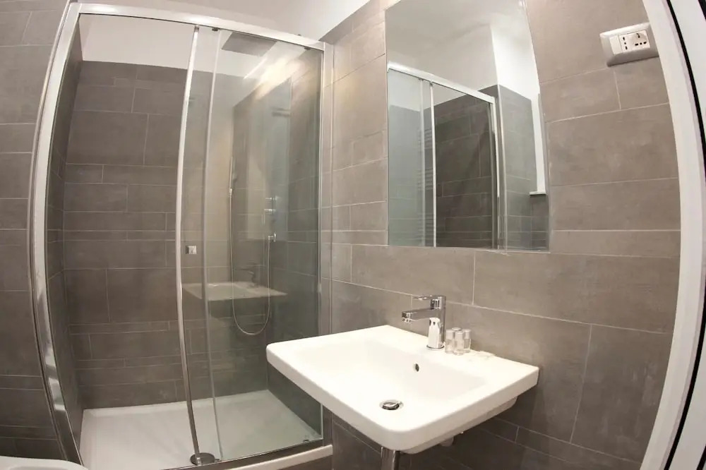 WE LOVE ROMA Guest House