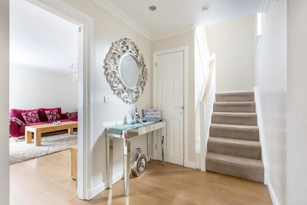 City Centre House - 5 Bedrooms - Sleeps 9