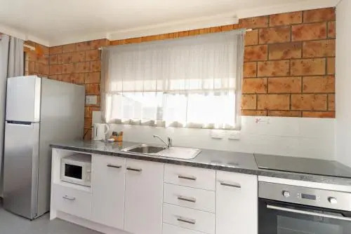 Kellraine Beach Cottages