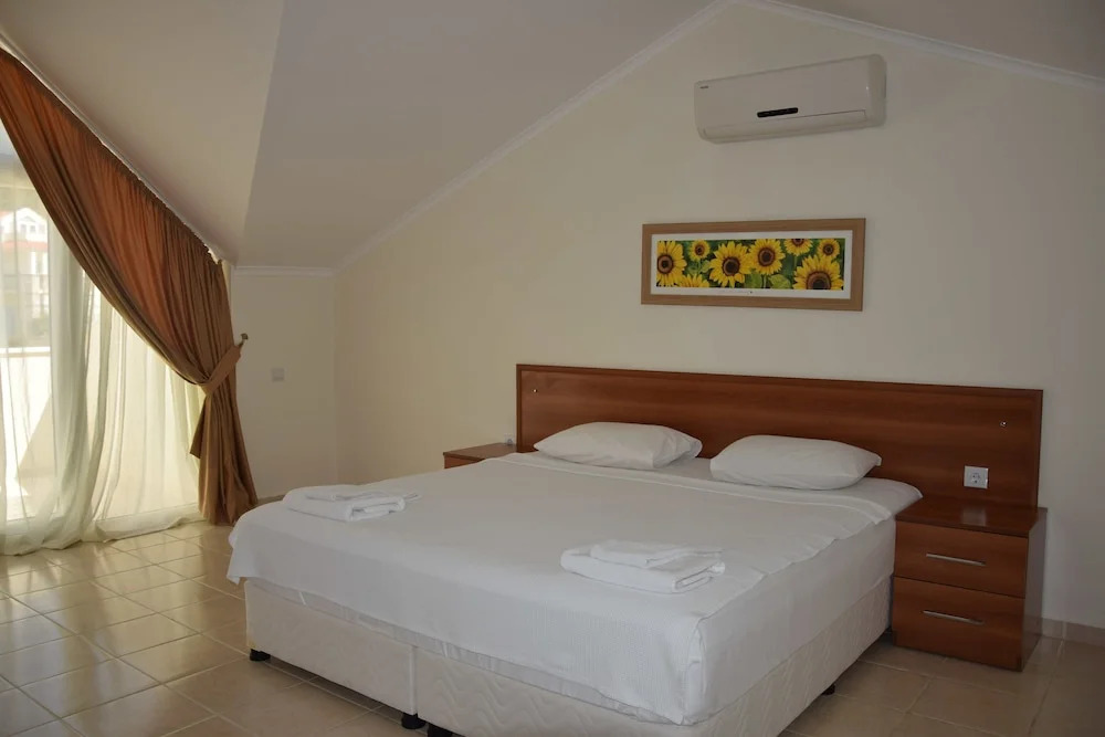 Park Apartment by Turkish Lettings