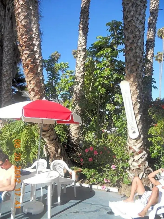 Tradewinds All Suite Hotel