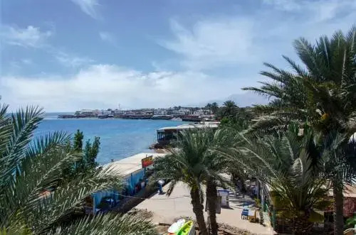 New Yalla Hotel