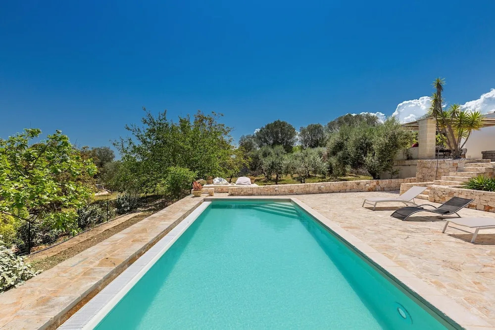 2526 Trullo Limone by Perle di Puglia