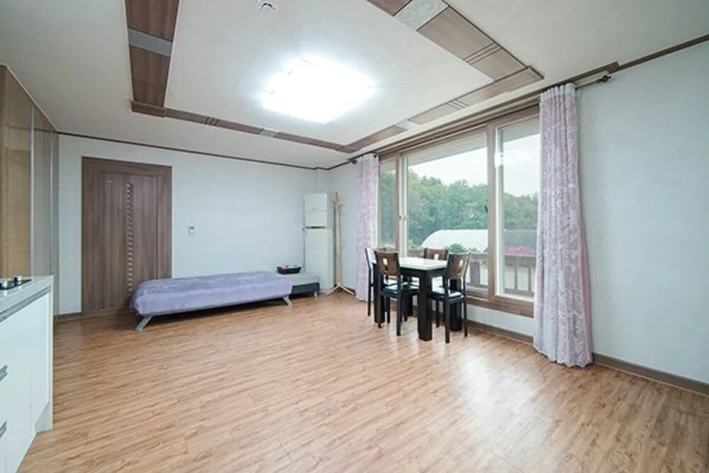 Yeoju Midmi Pension