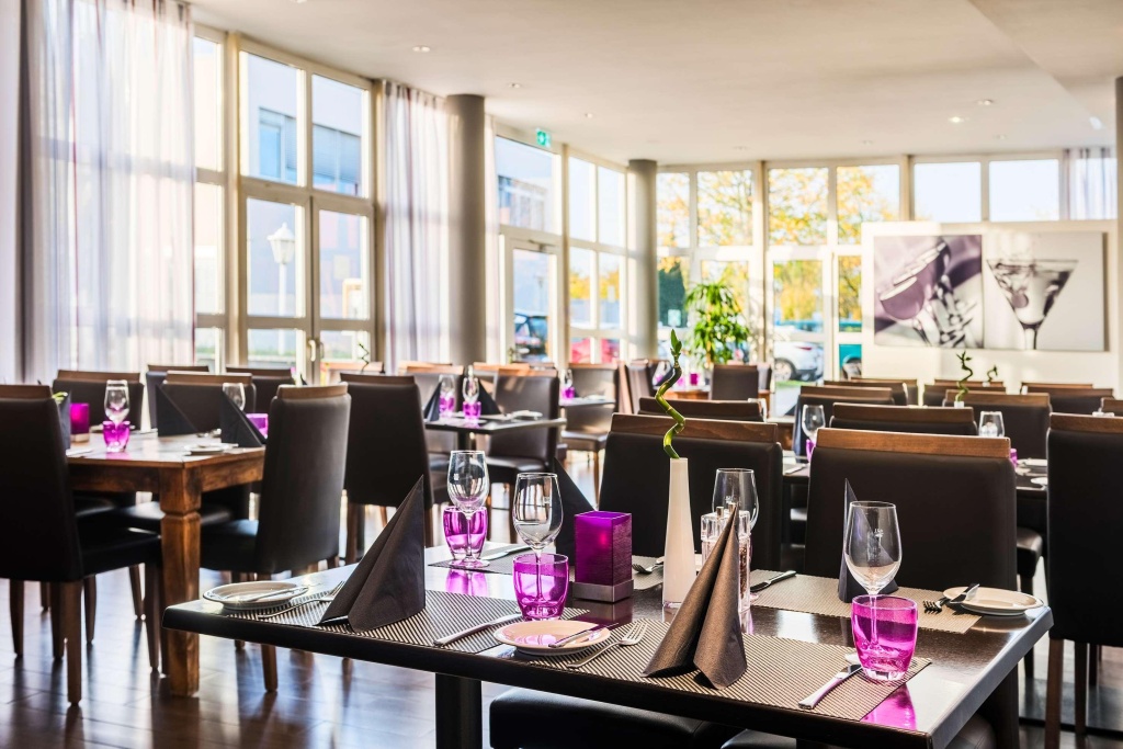 Отель Courtyard by Marriott Dortmund