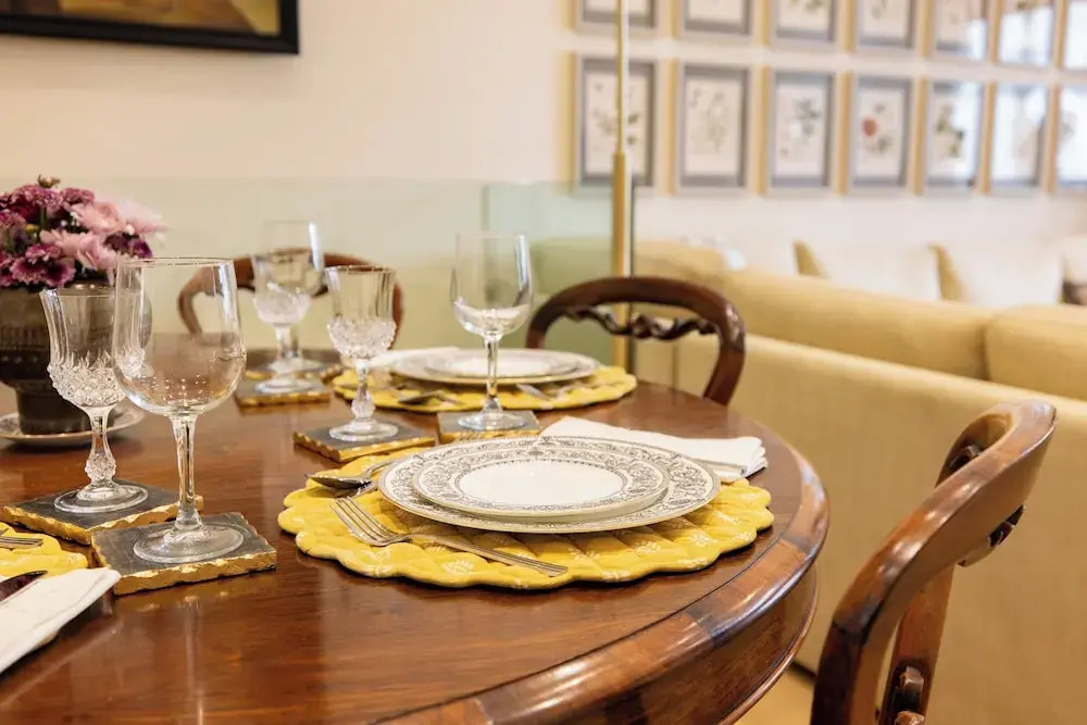 Large 3-bed 5-guest 1841 Duplex House Paddington