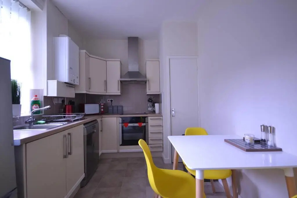 * Glossop Retreat * 3 Dbl Bed House*