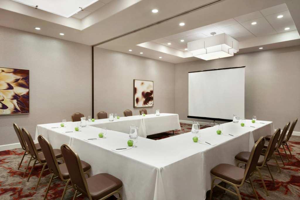 Embassy Suites by Hilton Temecula Valley Wine Country