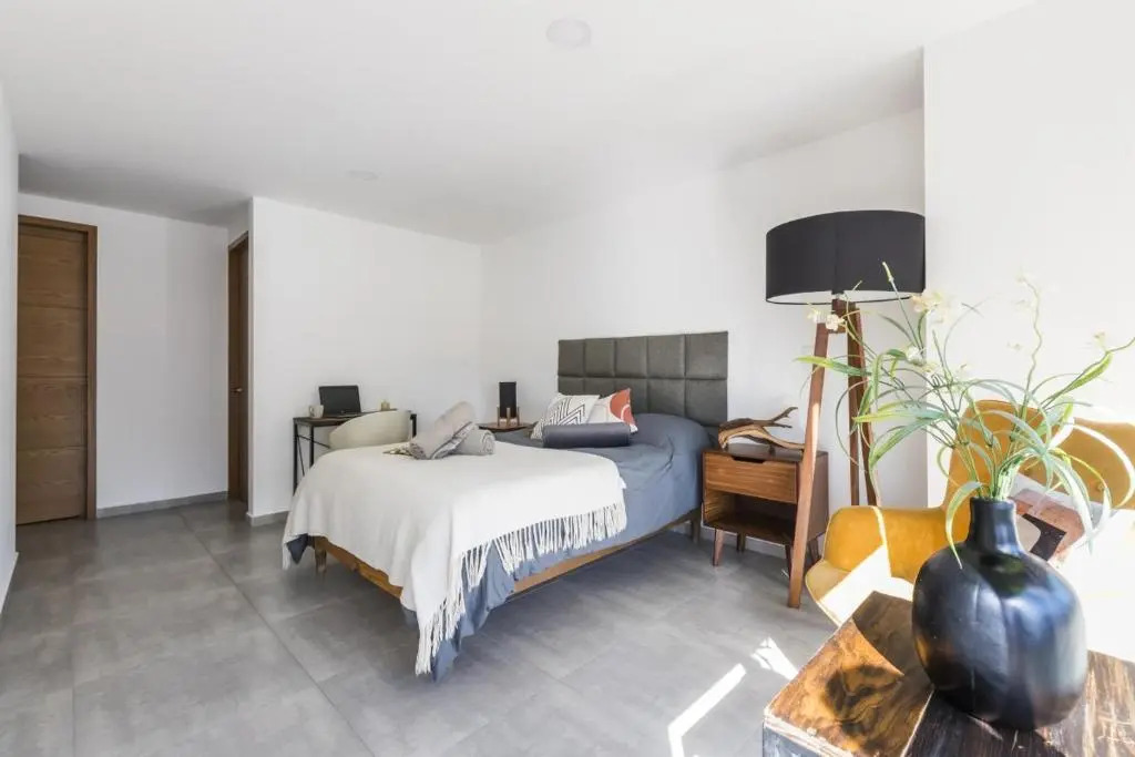 Central Balbuena Apartments