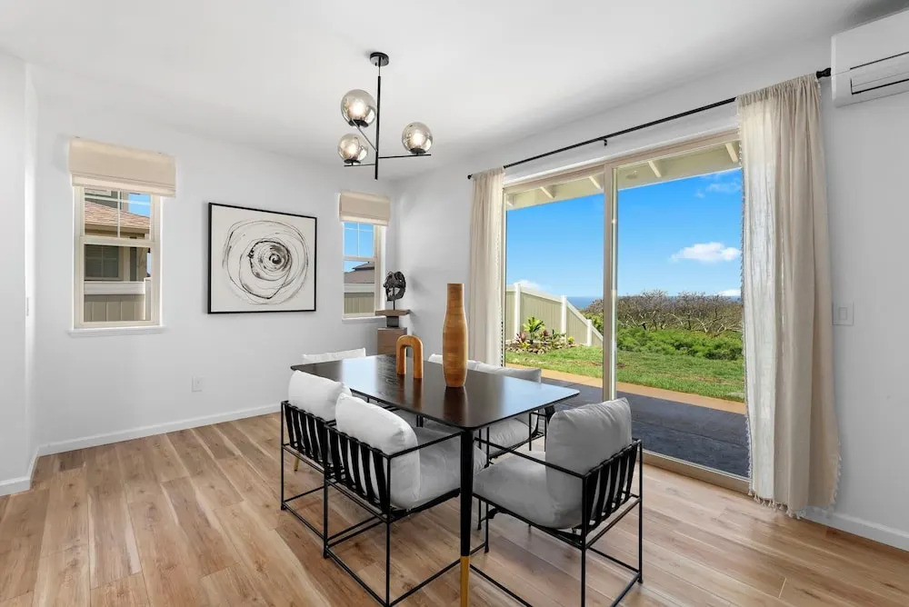 @ Marbella Lane - Mesmerizing Ocean + MT Views
