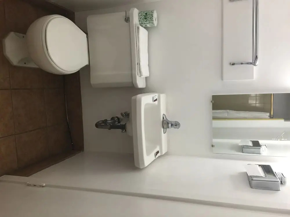 Mid Town Motel
