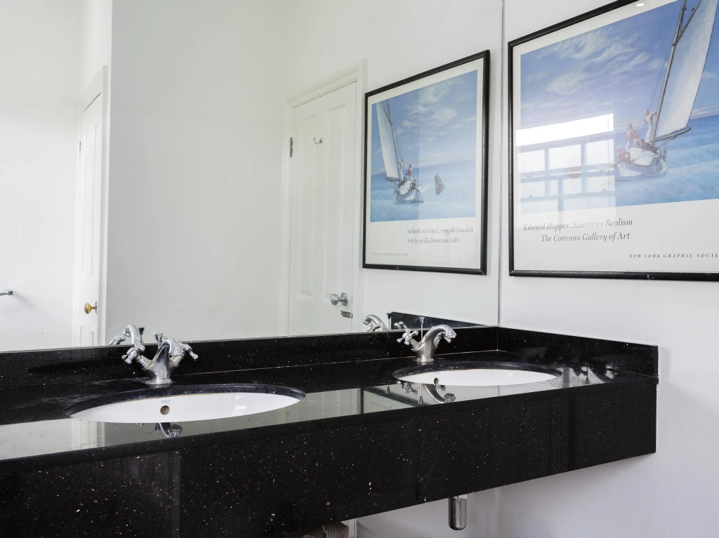Veeve  5 Bed Home On Ruskin Avenue Kew