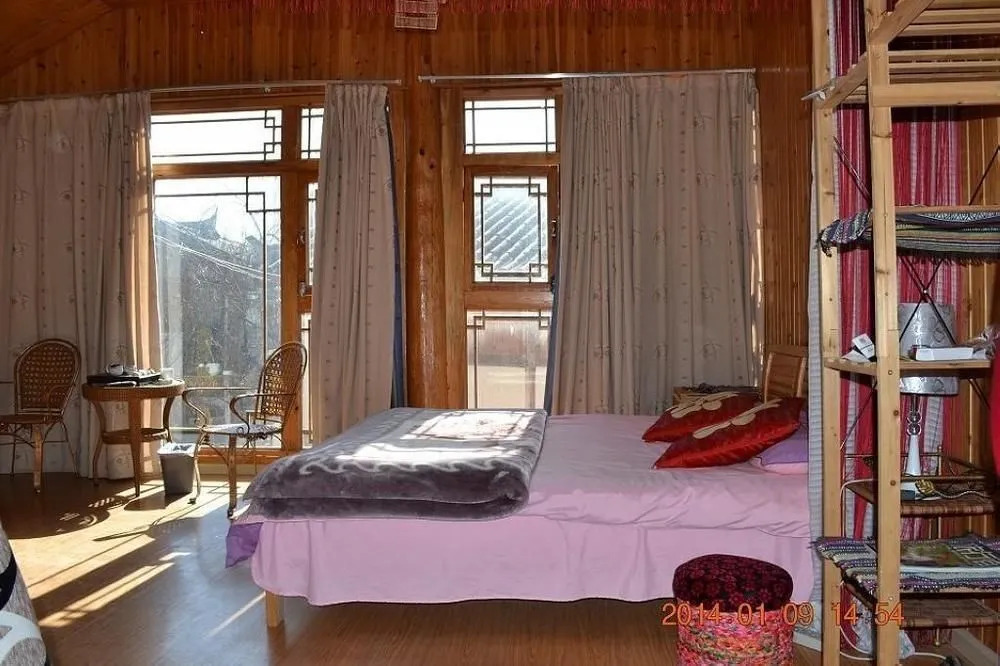 Lijiang Shuhe Photographer Station