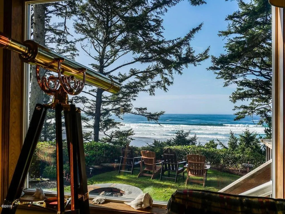 Tyee Lodge Bed And Breakfast