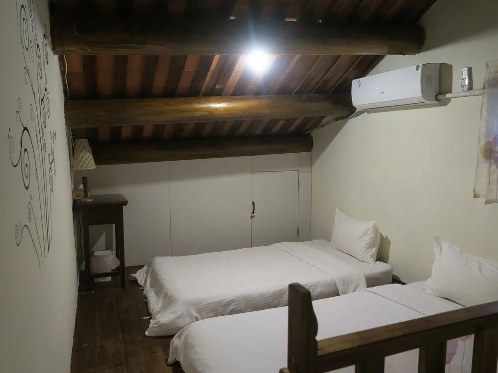 Shuitou Inn III