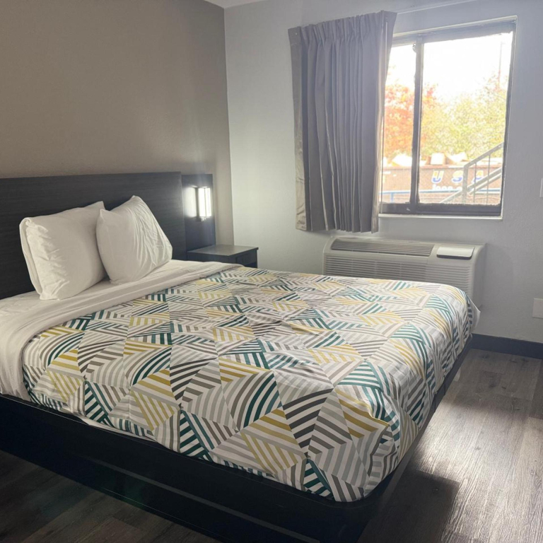 Motel 6-Enfield, CT - Hartford