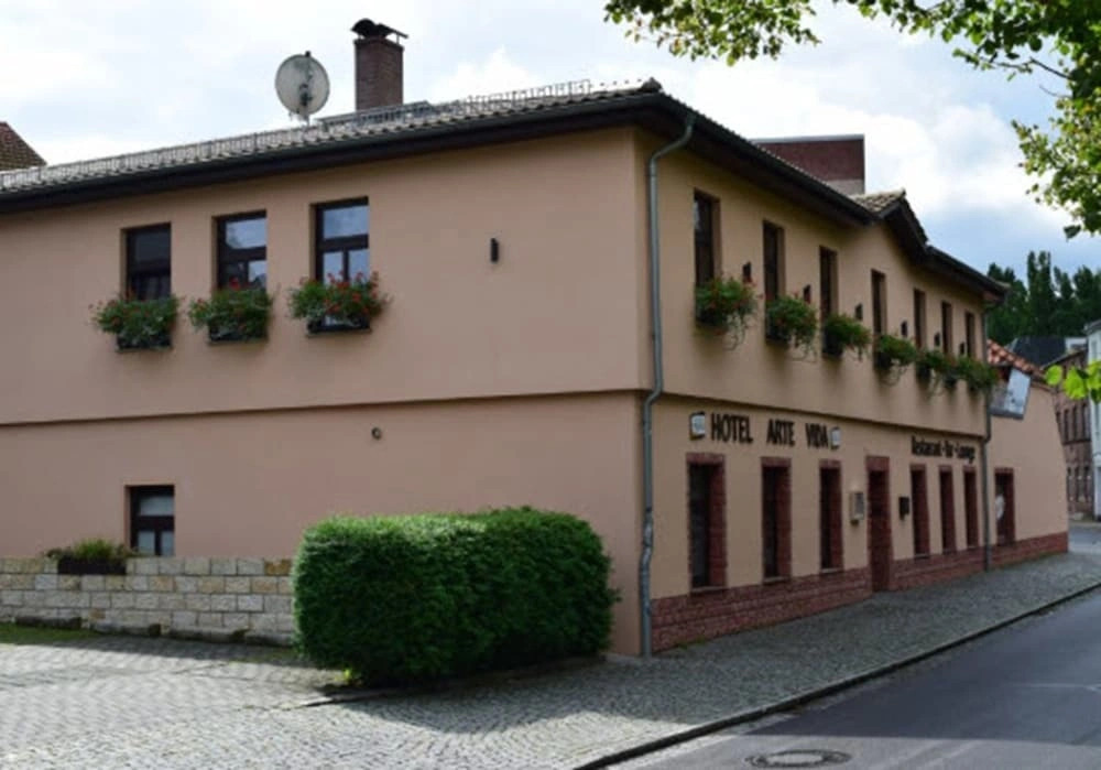 Hotel Arte Vida OHG