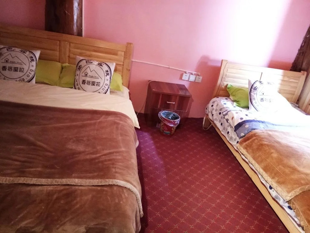 Dengba Hostel Shangri-La