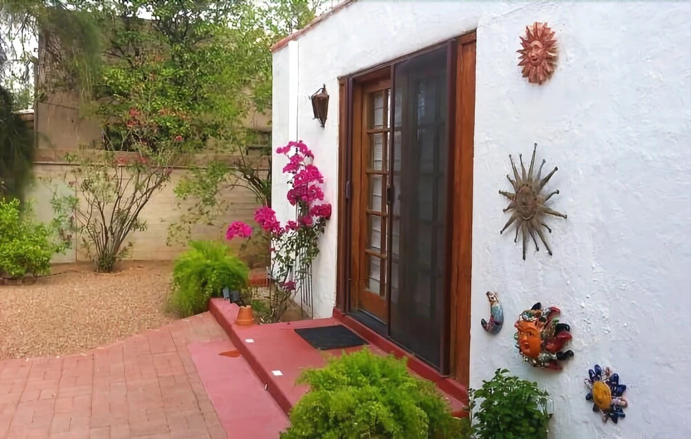 Sam Hughes Inn Bed & Breakfast
