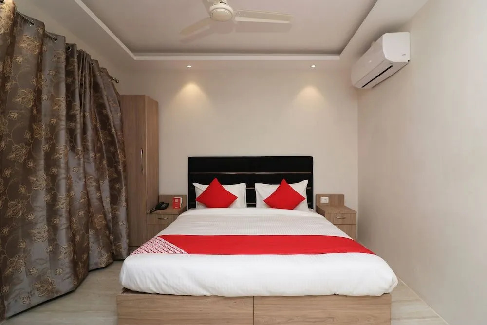 FabHotel Starhood - Manikonda