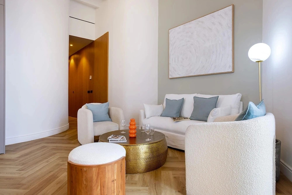 Spectacular 3BD Apartment in Sevilla Antonia Diaz IV
