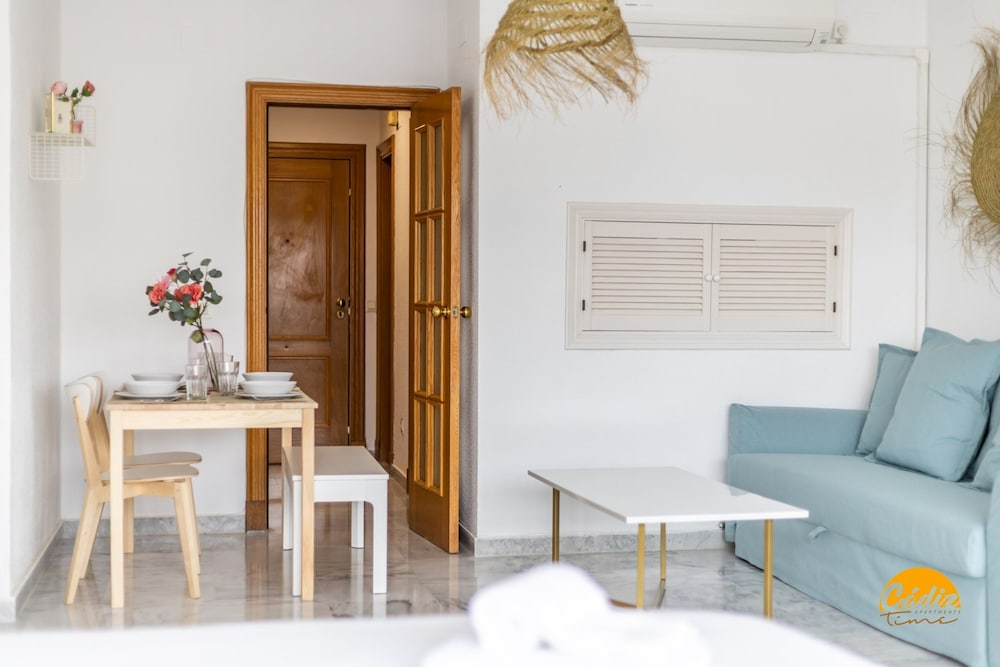 Loft Victoria Beach Free Parking by C diz Time