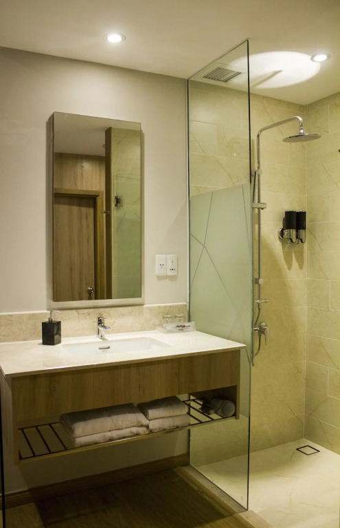 Avanti Hotel