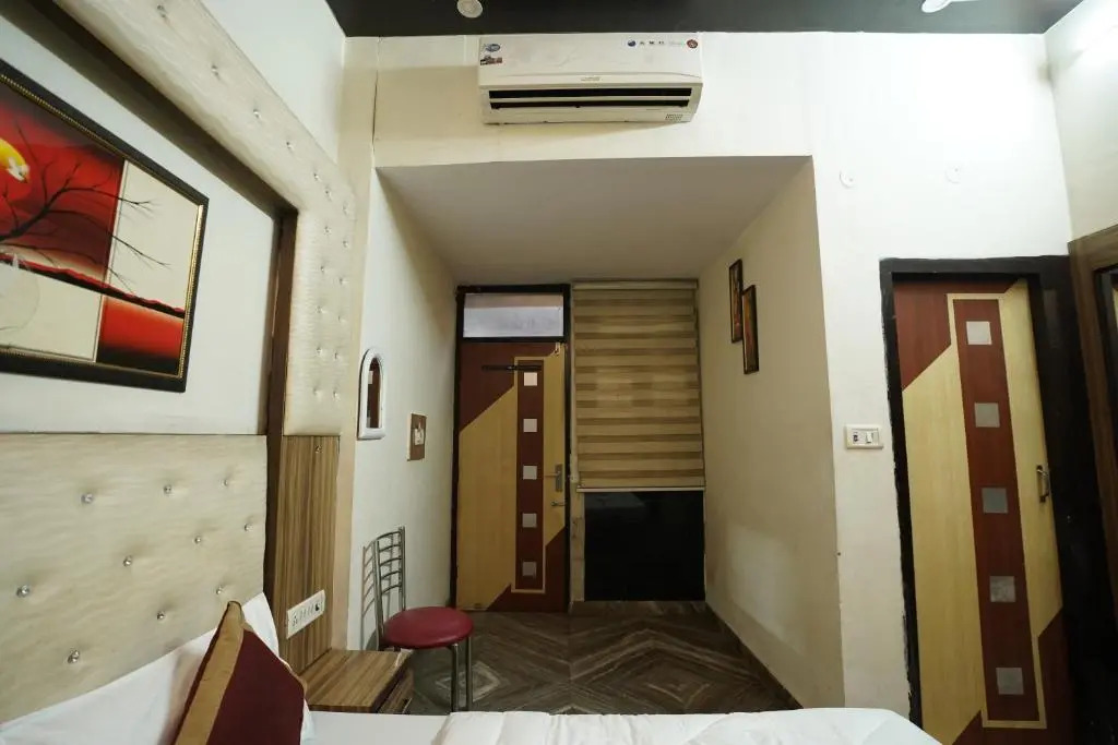 Hotel Amar Palace by Wb Inn