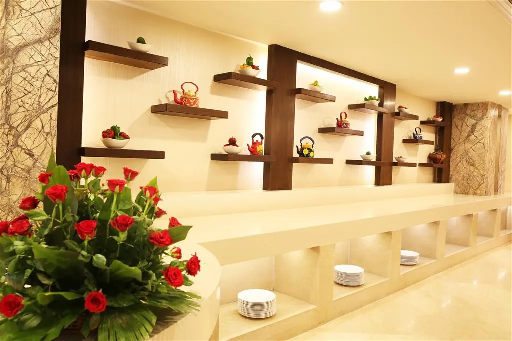Hotel Golden City with Swimming Pool