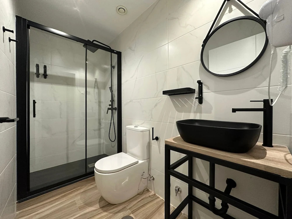 CC Opera Suites