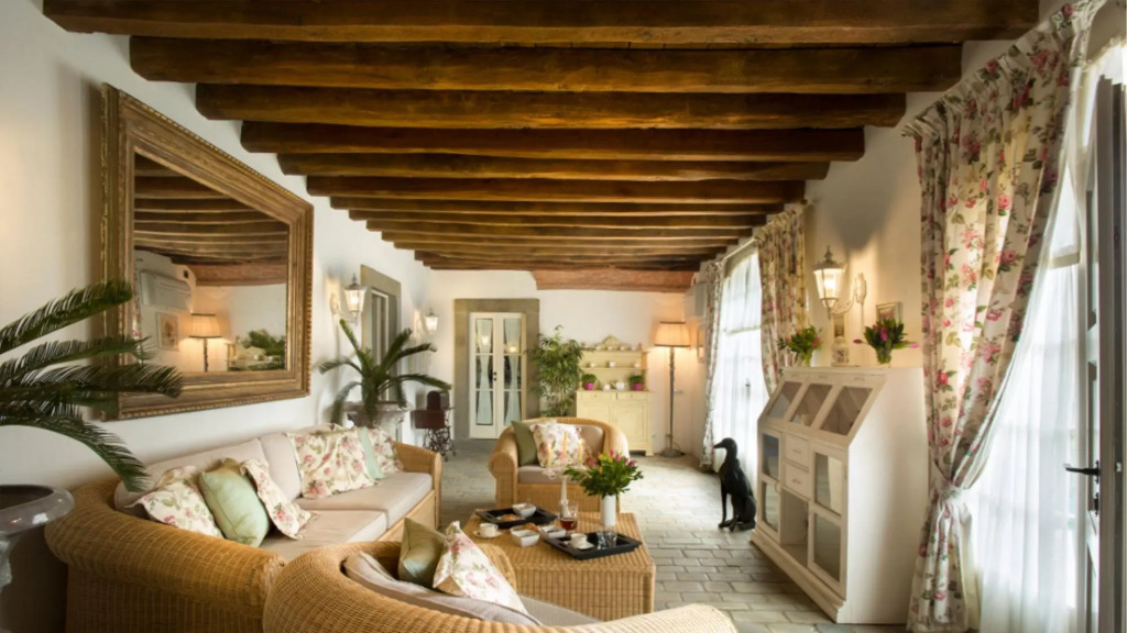 Independent Luxury Villa With Pool and Jacuzzi in the Chianti Region-podere Degli DEI