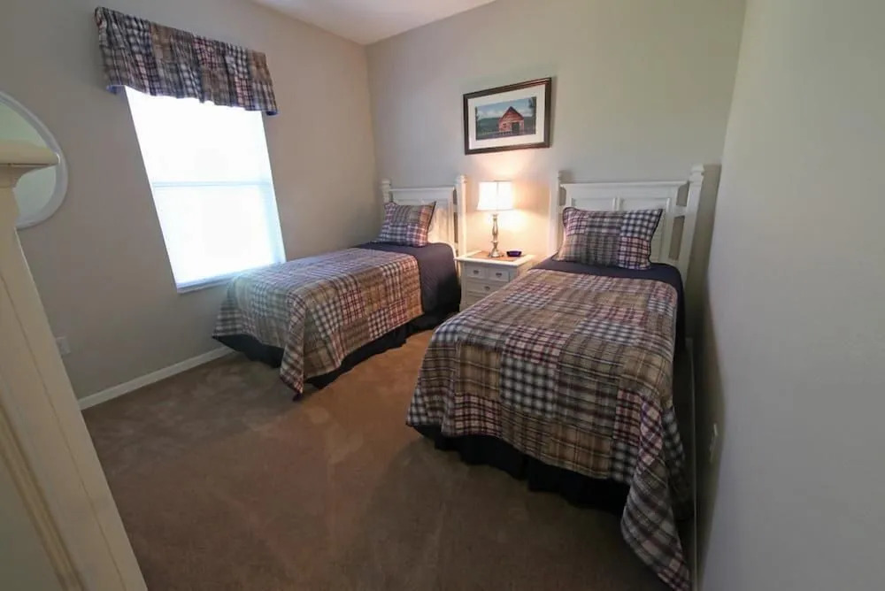 Luxury Home Close by Theme Parks