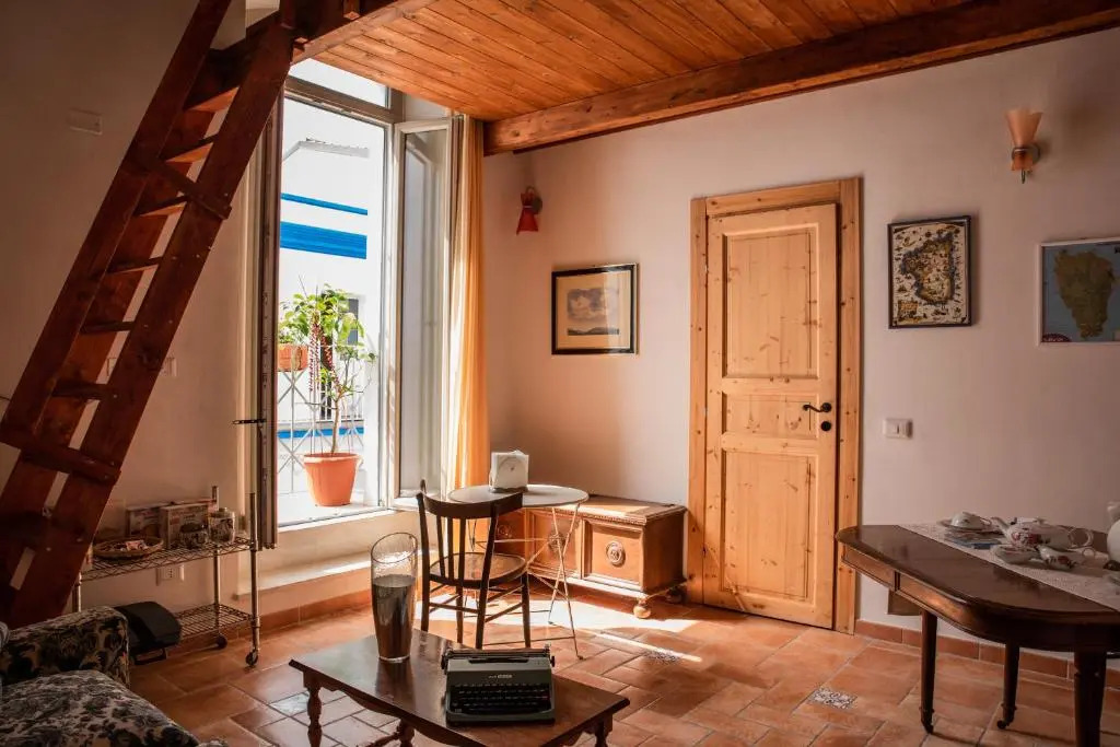 Bobos House Calasetta