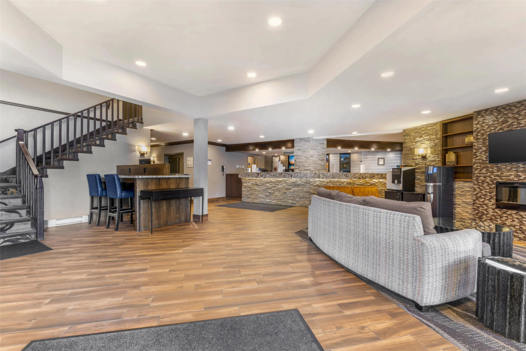 Best Western Plus Country Meadows Inn