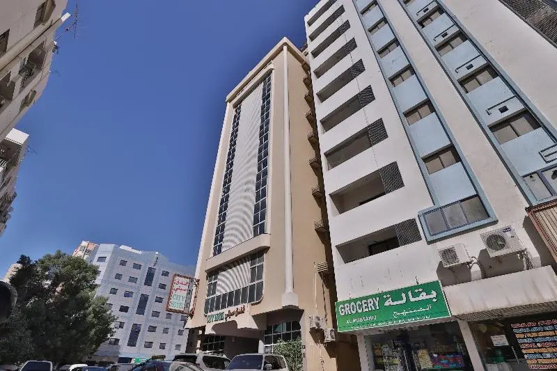 City Hotel