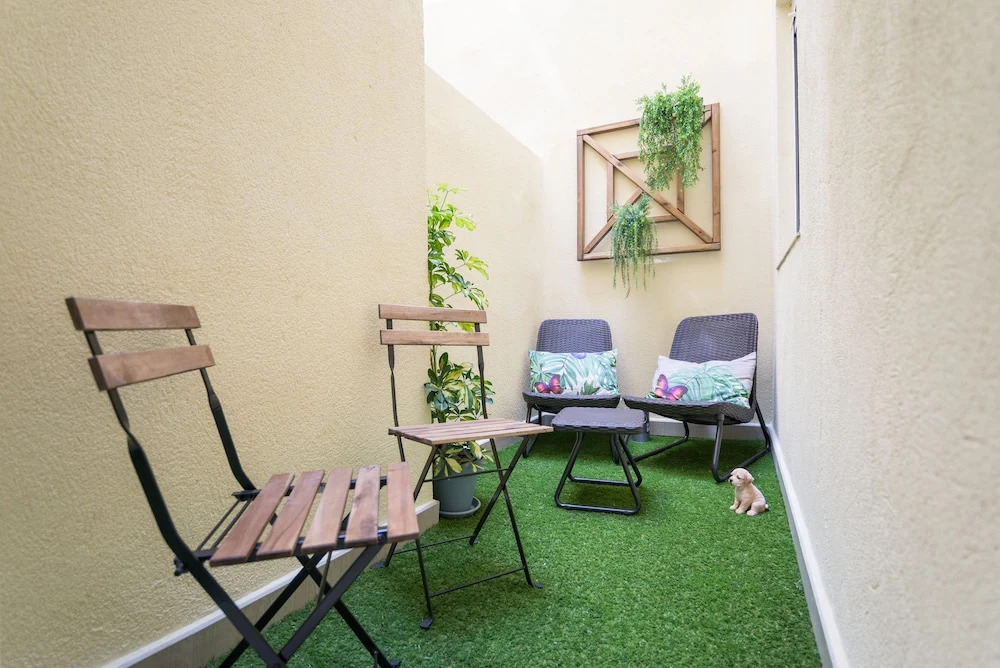 Lovely & Quiet City Center Apartment