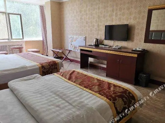 Yixin Rujia Business Hotel