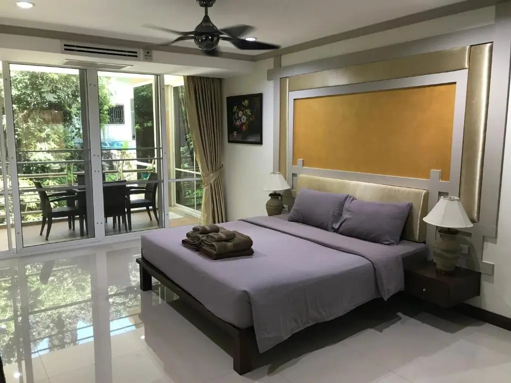 Karon View Apartments