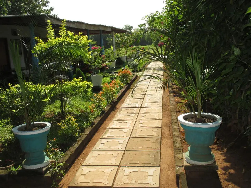 Village Garden Inn