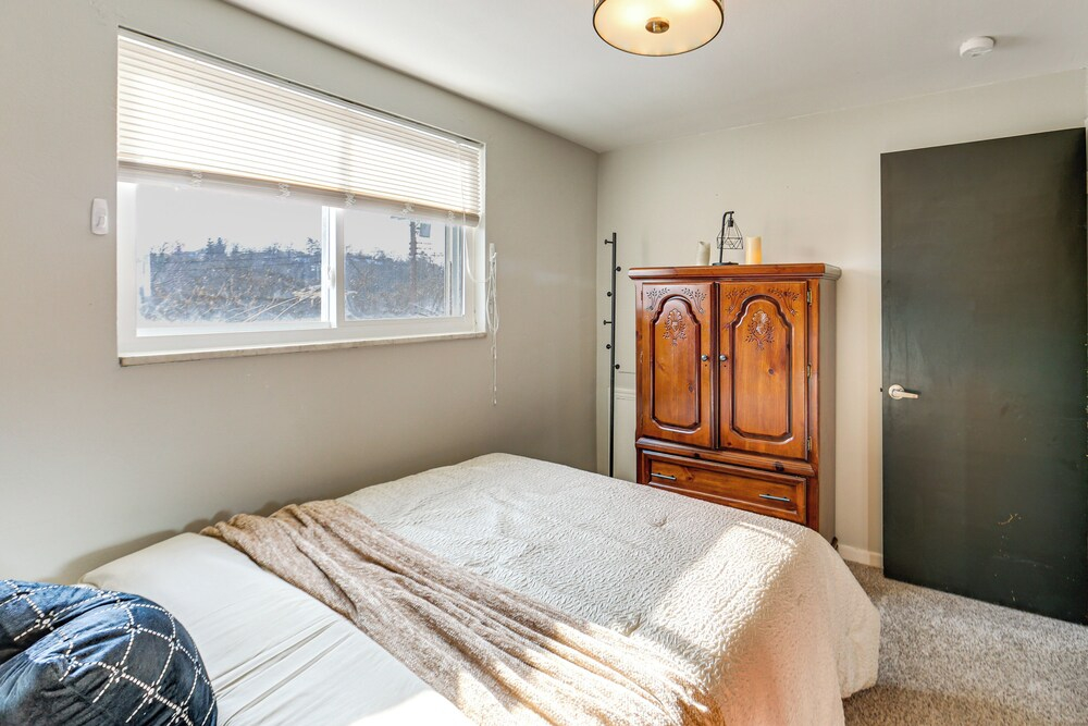 Pet Friendly, Private! Multi-level Brookline Home