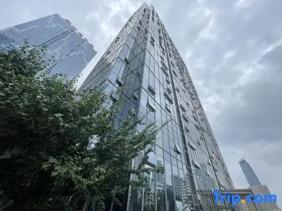 Yuepeng Boutique Apartment (Dalian Harbour Plaza)