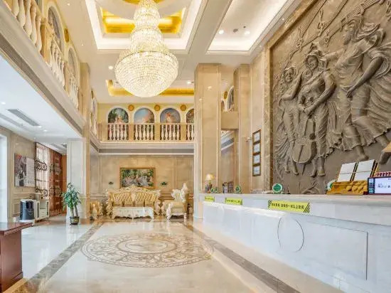 Vienna Hotel (Ruyuan Yao Culture Square)