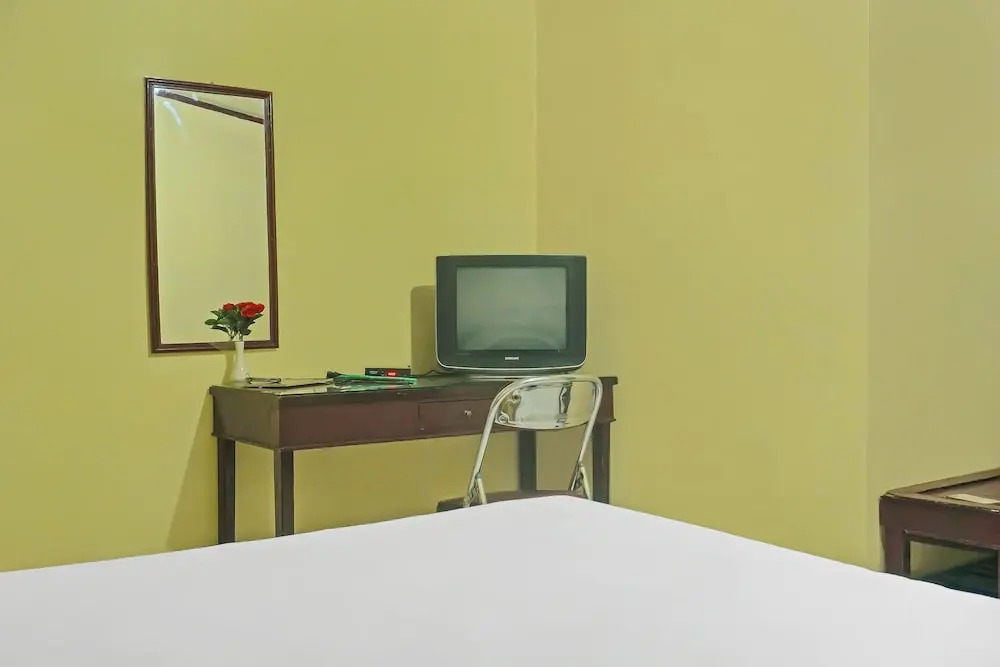 Hotel O Adam Kost SyariahNearWisata Jembatan Barito