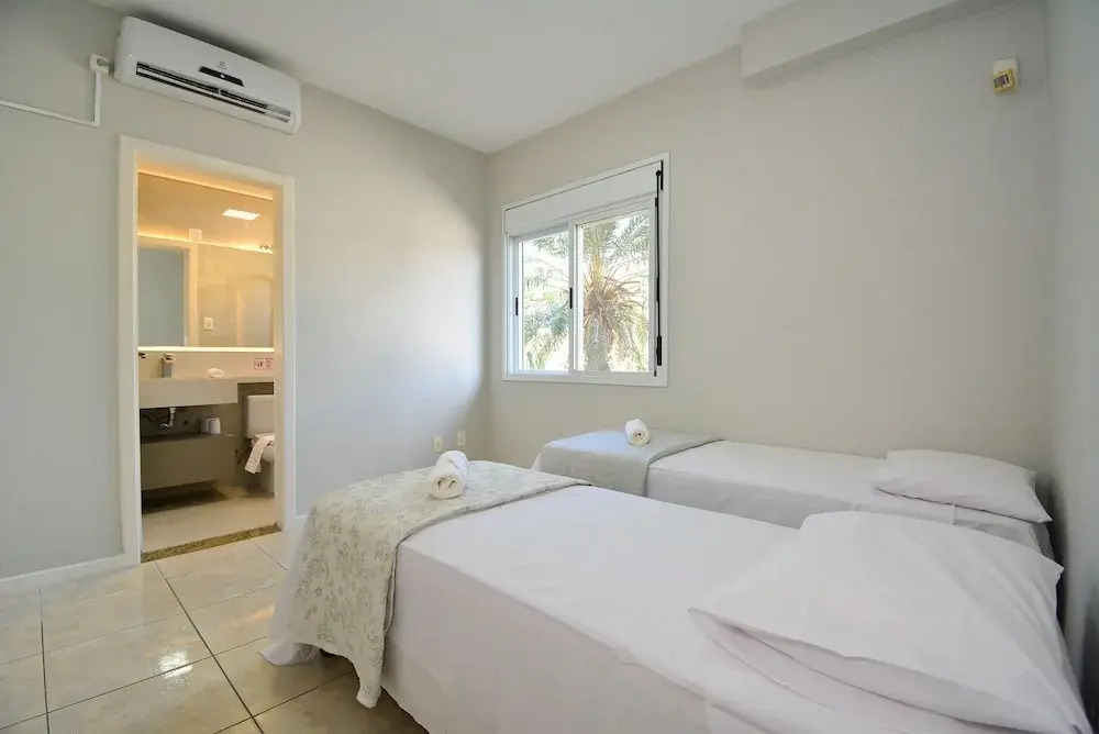 Elegante Casa com Piscina - João Paulo
