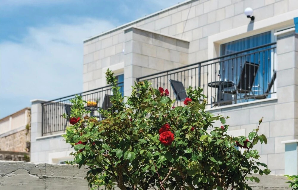 Stunning Home in Radovcici With Wifi and 4 Bedrooms