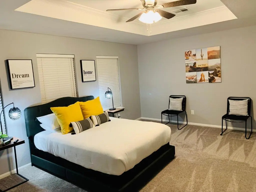Cozy 3 bedroom House in Killeen; close to Fort Hood, airport, and 50 mins to Austin!