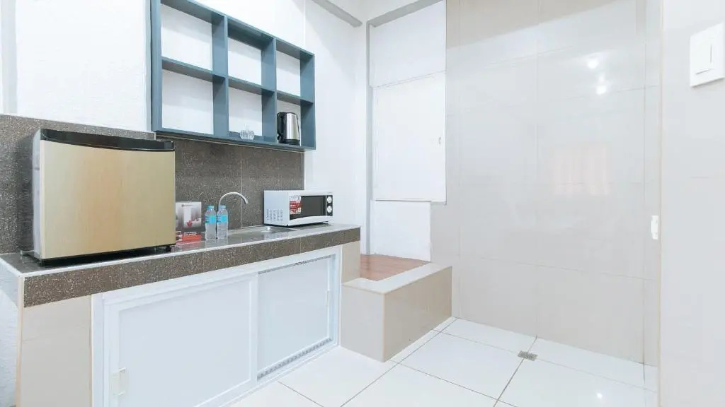 RedDoorz Plus near Tambo Paranaque