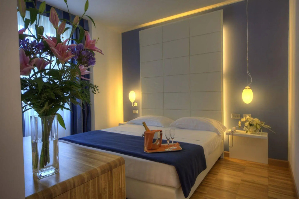 Roma Point Hotel