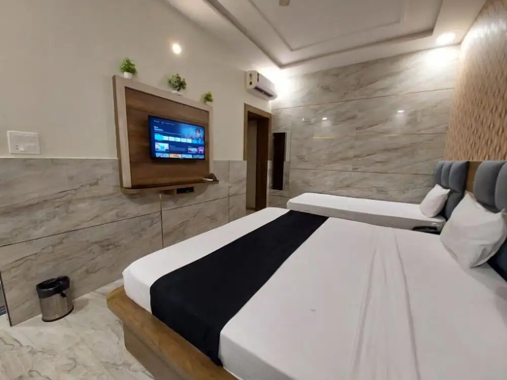 Taj Nice Point Manage By Taj Sunrise Group Trippizo