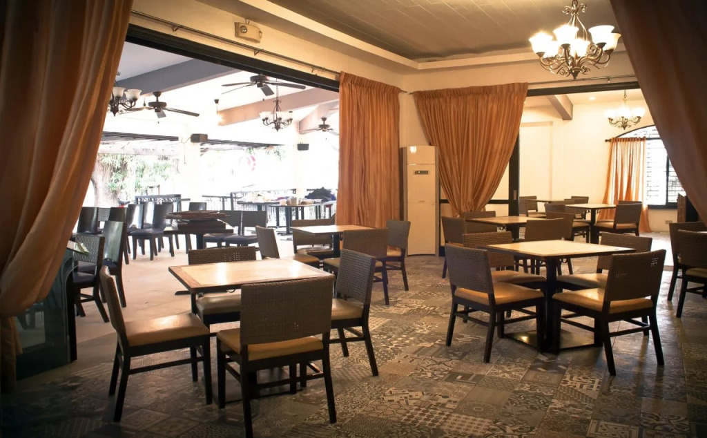 Kenny Hotel